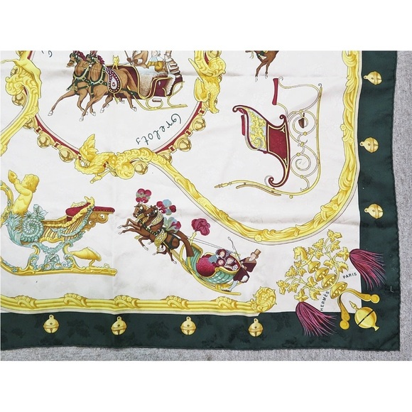Hermes Green and Gold Silk Scarf - Picture 5 of 11